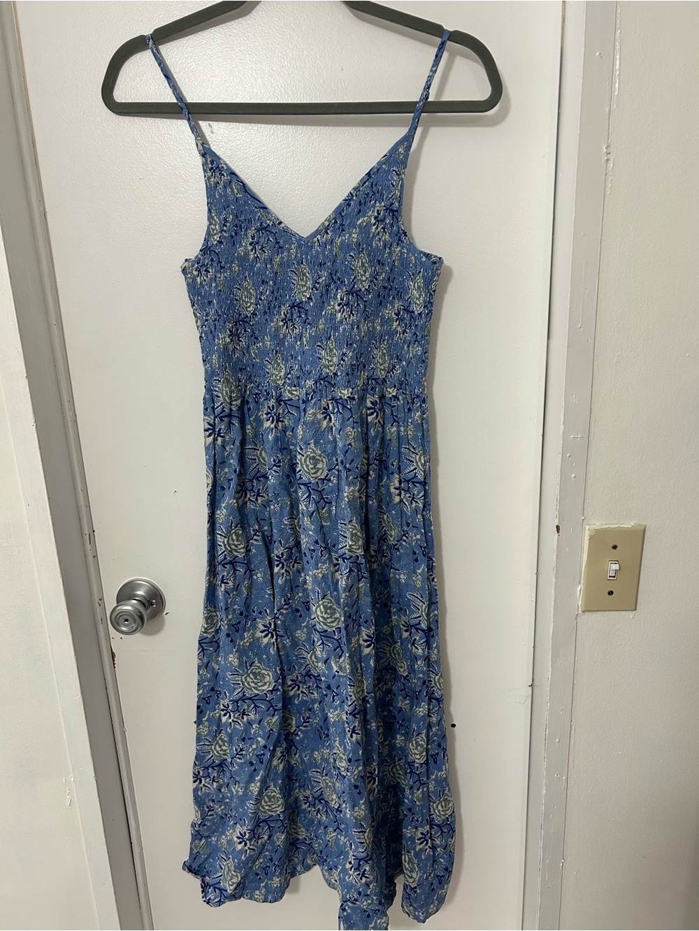 Blue Floral Smocked Midi Dress with Adjustable Spaghetti Straps - Picture 3 of 4